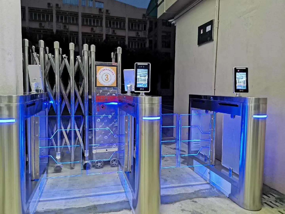 智能門禁解決方案主要體現(xiàn)以下優(yōu)勢(shì)？